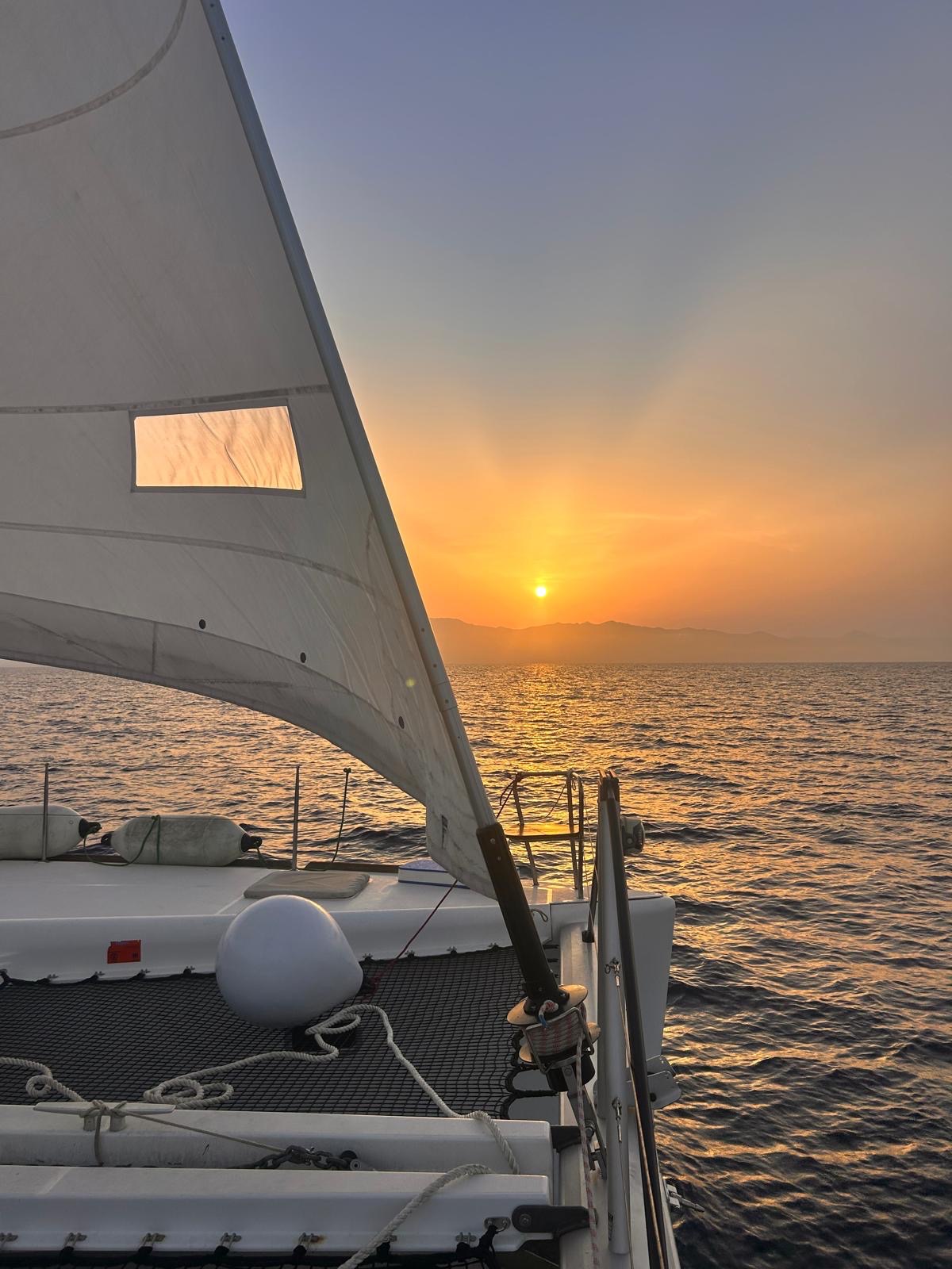 ICHTUS au coucher du soleil